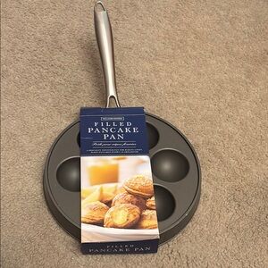 🌸NEW🌸 Williams Sonoma Gray Bakeware Pancake Pan